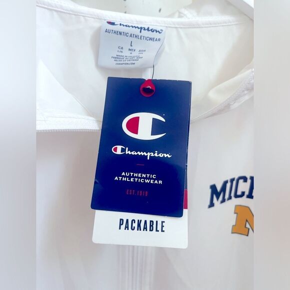 Michigan Wolverine’s White Hooded Jacket by Champion; NWT! Size Large - Picture 4 of 7